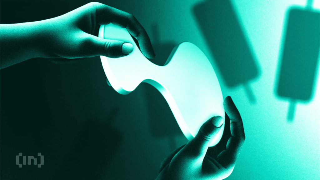 Whale quietly accumulates hype as a spike in retail shorts