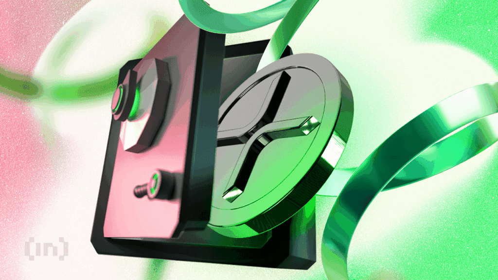 Xrp activity spikes overnight as analysts spot unusual pattern